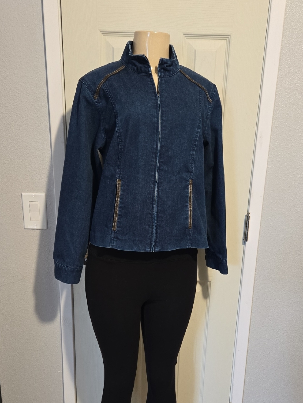 Vintage Pendleton dark denim jacket Full Zip. Size Small